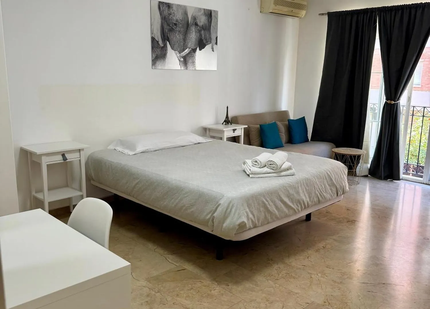 Bed & Breakfast Alojamiento Bruckner Malaga Spain